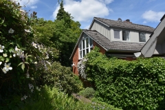 Vorderansicht-Haus-in-der-2.-Reihe